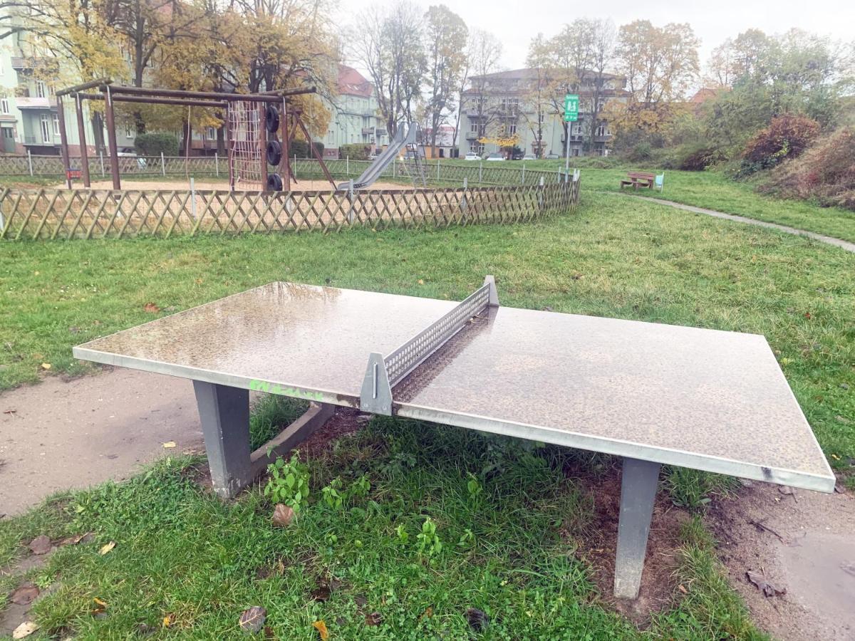 Ruhig - Privatparkplatz - Barrierearm Quiet - Private Car Park - Barrier *